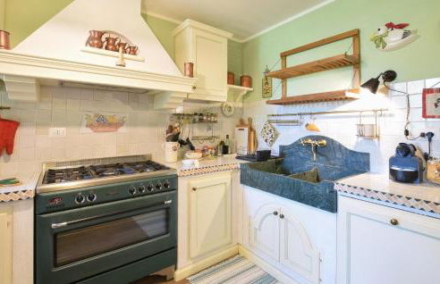 Cozy Home In Pozzol Groppo With Wifi - Foto 27