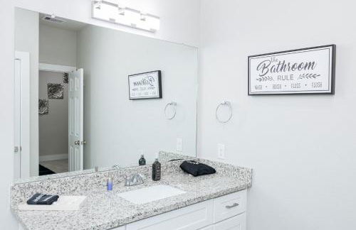 Modern Houston 3BR Getaway Near NRG Stadium, Downtown, Med Center & HOU Airport, FIFA & RODEO Ready - Foto 24