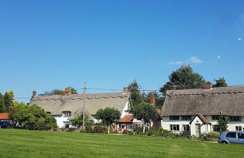 Entire 2 bed coach house in peaceful Norfolk village - Foto 8