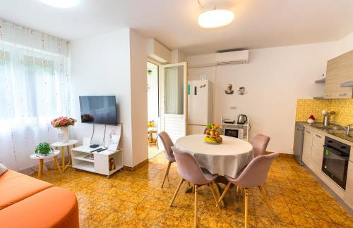 Cozy 2 Bedroom APT 15 Min Walk From Split Center and Beach - Foto 2