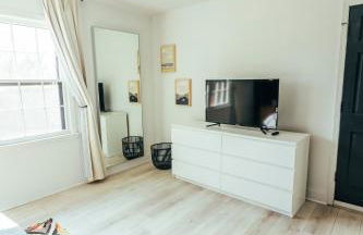 Cozy Family-Friendly home w/ fenced-in backyard - Foto 21