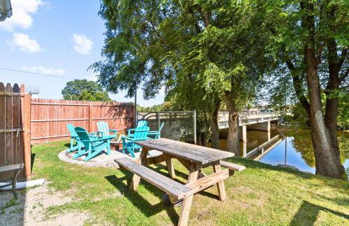 The Waterfront-Game Room!Movie Theatre!Bunk Room! - Foto 8