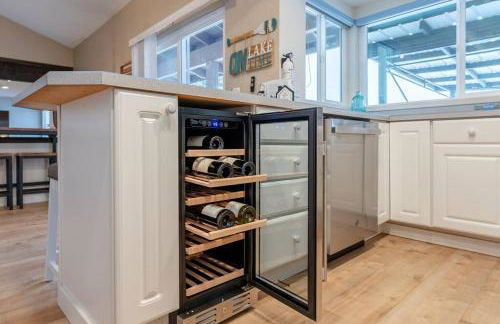 Edgewater Paradise HotTub Private Dock & Game Room - Foto 22