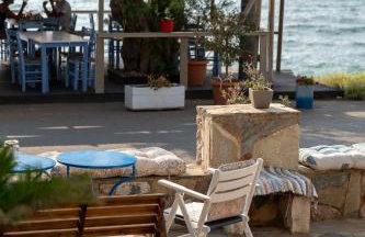 Studios Akrogiali - Photo 30