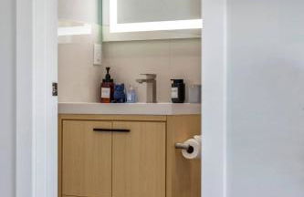 Luxury 3BR Condo | Mins to Manhattan - Foto 43