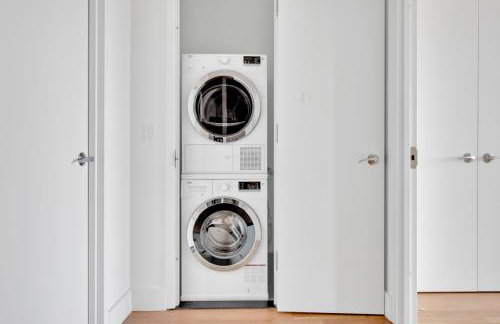 Downtown BK 1BR w WD Deck nr TJ NYC-879 - Photo 12