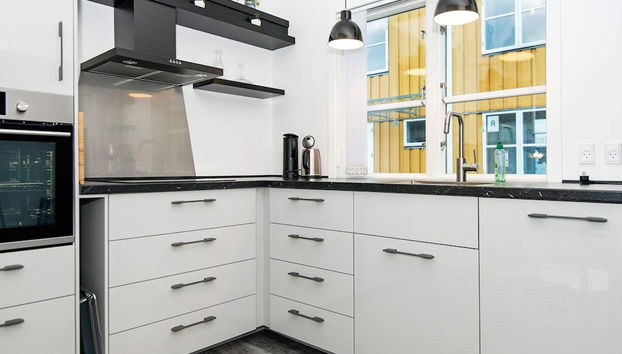 6 Person Holiday Home on a Holiday Park in Ebeltoft - Foto 4, Cocina privada