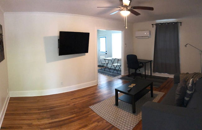 Renovated Space Close to Downtown - A - Foto 5