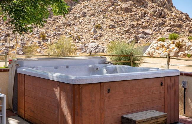 Desert Shadows by Avantstay Breathtaking Views Pool - Photo 9