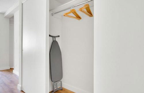 Midtown E 1BR w DM Elevator nr Bloomingdales NYC-867 - Photo 11