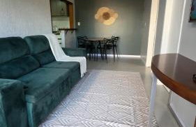 Casa completa, lindamente decorada, nova com 2 quartos - Foto 1