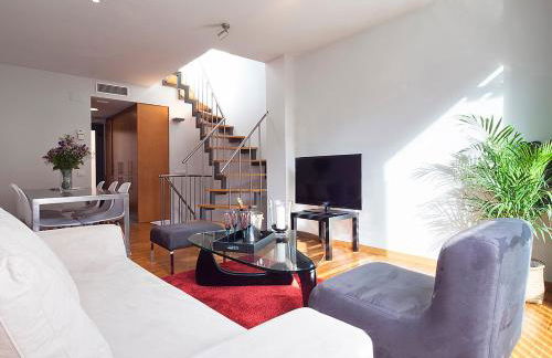 My Space Barcelona Guell Terrace Center - Photo 26