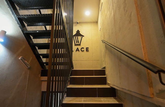 Manoir Apartments - Photo 3