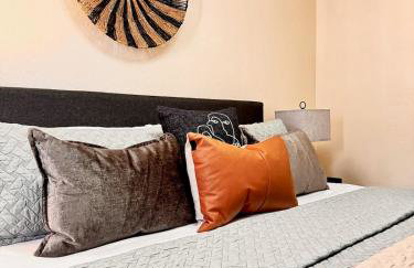 Modern 3BR Retreat with Comfort & Style Near Disney - Foto 17