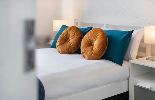 Free Parking - 2 Bedroom Flat-by Holiday Homes - Foto 8