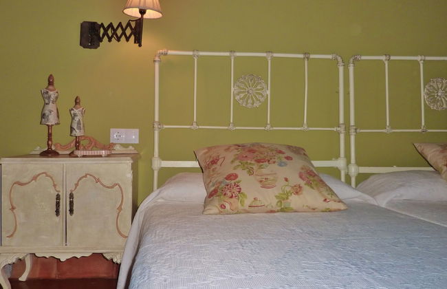 Leisure Meets Tranquility in Beautiful Villa Near Forest - Foto 10