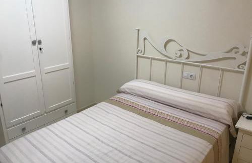 Atico con piscina privada y vistas al mar - Foto 16