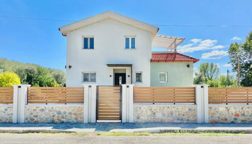 Πράσινο σπιτάκι - Foto 1