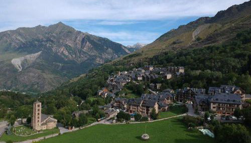 Apartamento con gran terraza y vistas panorámicas en Taüll, con plaza de parking - Foto 1