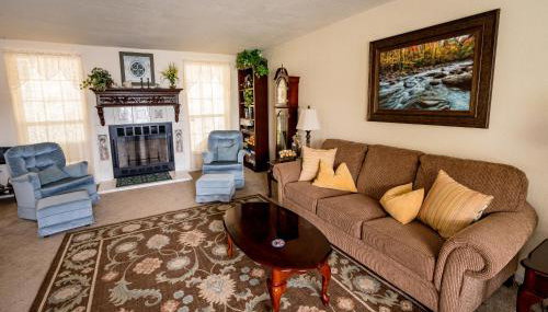 Lakefront Cottage - Spacious House with Private Dock - Foto 3