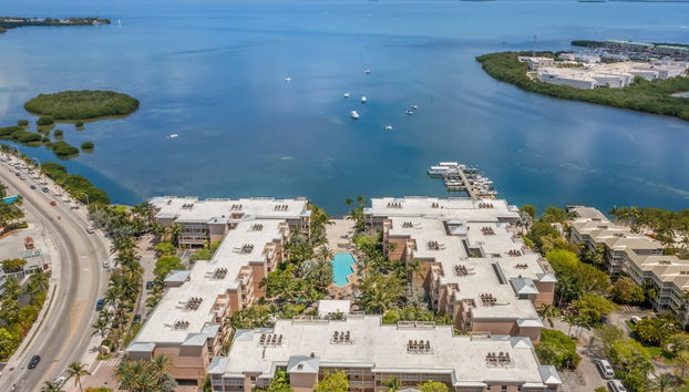 Resort View 2BR Residence - Foto 3, Habitación