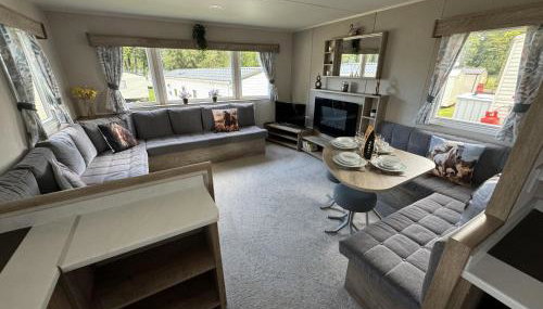 Haggerston Castle - Caravan - Sleeps 6 - Parking - Foto 3