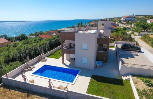 Zrno soli - Photo 12