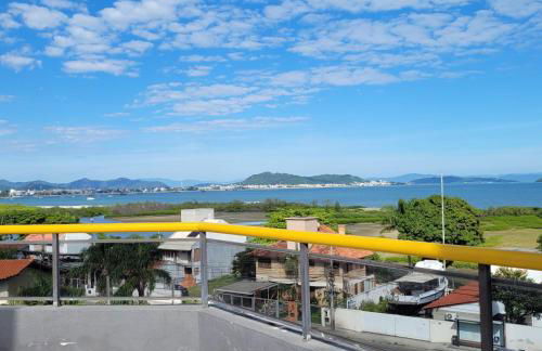 Ape frente praia Ponta das Canas/3min Canasvieiras - Foto 1