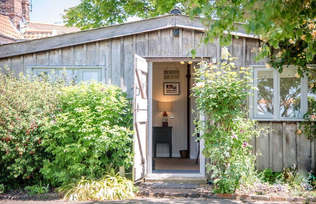 Shallow End, Orford - Photo 1