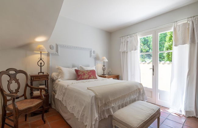 Provencal in a Height Overlooking Greenery - Foto 3