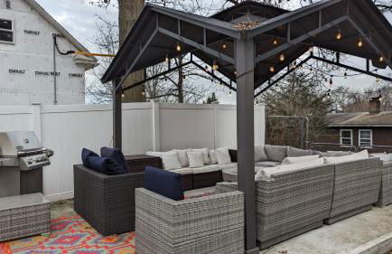 Sunny & Spacious 2BD 1BA WFH Apt-Huge Yard & Patio - Foto 33