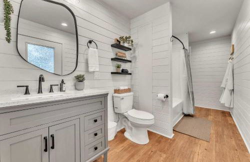 Hummingbird Cabin with a private hot tub - Foto 21