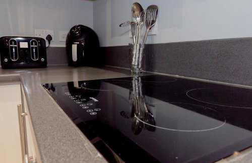 Contractors 4 Beds 2 BathroomsTown Centre Parking - Foto 11