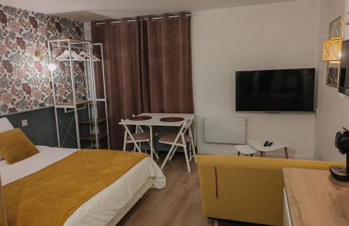 Échappée Cosy au Cœur du Futuroscope - Confort Assurés - Foto 2