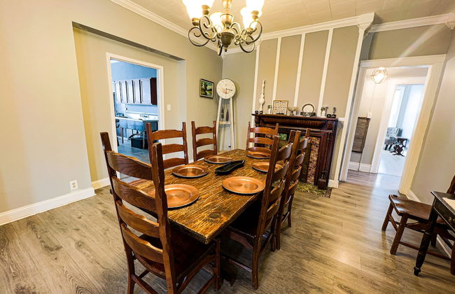 THE 1023 With Private Yard & Parking, Near Falls & Casino by Niagara Hospitality - Photo 40