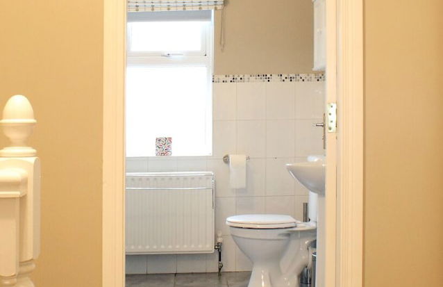 Luxurious KC House - Photo 32