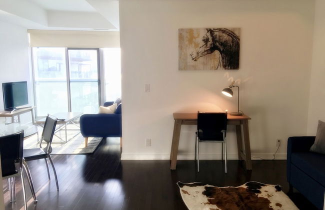 TO Stays - York and Lakeshore - Foto 40