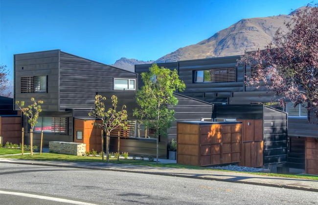 22 Hallenstein Apartments by Staysouth - Photo 52