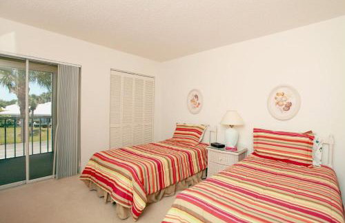 Lagoon front 2BR condo overlooking the golf course - Foto 15