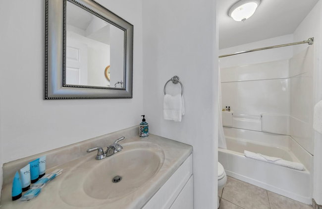 Henderson Haus - Is a Fabulous 3BR Townhome in Destin - Foto 84