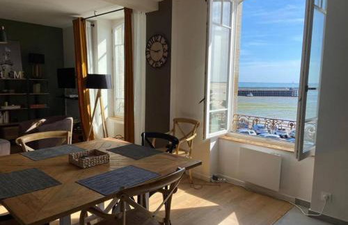 Cancale, vue mer, accès direct sur la baie du Mont-Saint-Michel - Photo 1