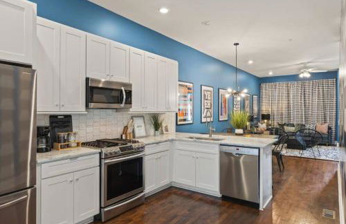 Walk to Vanderbilt and Belmont with Garage and Rooftop Deck - Foto 16