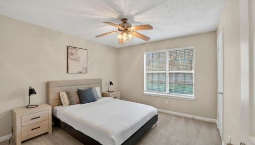 Stylish 2BR2BA with room to unwind - Foto 4