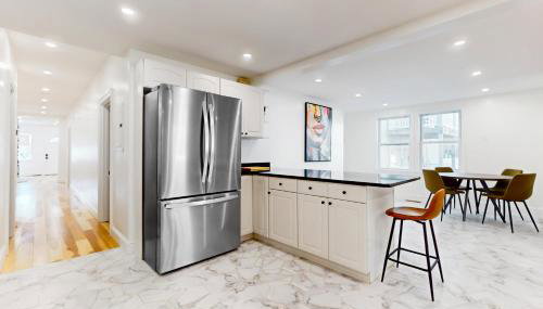 Shop, Dine, Unwind! Gateway to Boston Sights - Foto 4