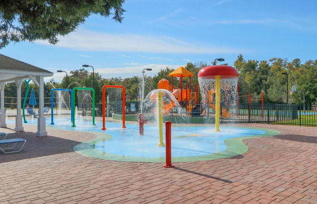 Near Theme Parks! Gorgeous 3 BR Town Home, Splash Park, Pool, Lake, And More! - Foto 24