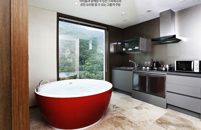 Pine Forest - Photo 14