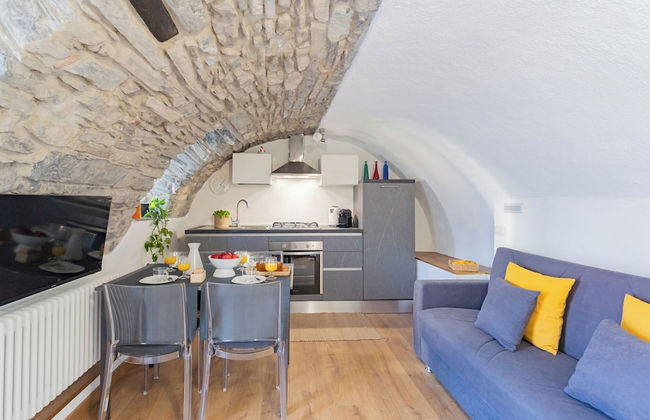 Pozzo Vertical Apartment With Garden and Parking by Rent all Como - Foto 15