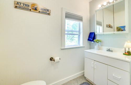 Enchanted Lake Huron Cottage with Beach Access! - Foto 16