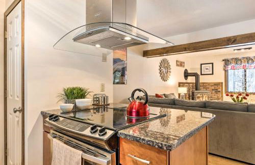 Hartford Escape with Fire Pit about 3 Mi to Ski and Golf! - Foto 9