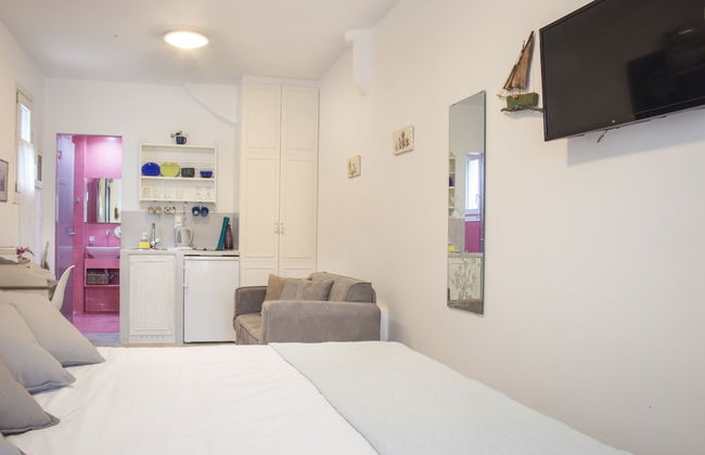 Anemomiloi Studios - Photo 5